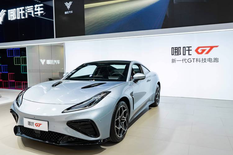 惠州博罗县欧联宝企业管理咨询哪吒汽车在智能汽车领域的表现，领途汽车在新能源汽车市场中的影响力